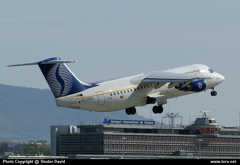 021 BAe 146-RJ100 SN Brussels Airlines.jpg
